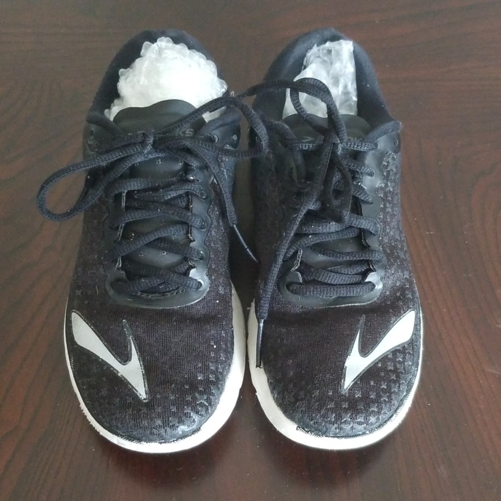Brooks sneakers